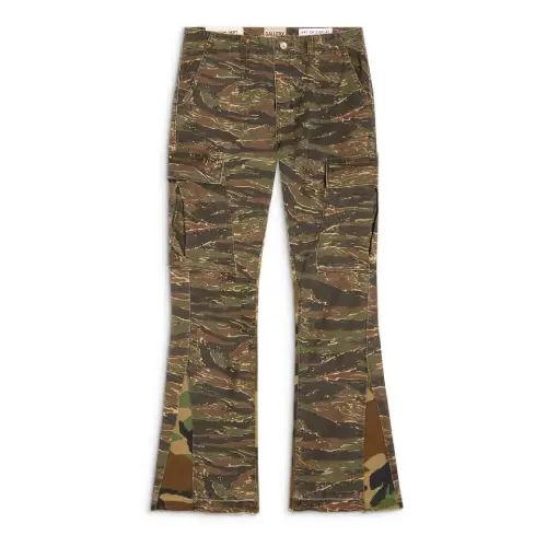 Gallery Dept Cargo Flare Pant Gallery Dept Cargo Flare Pant front view with utility pockets